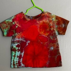 Rabbit Skins Red and Green Tie-Dye Kids T-Shirt